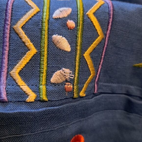 Susan Graver Grannycore Embroidered Linen Floral Butterfly Top Medium Blue/Multi - Picture 6 of 15